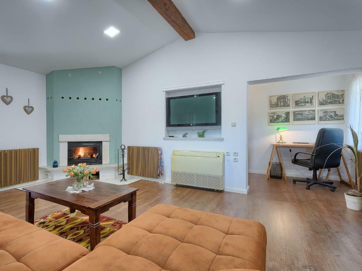 Holiday Home Country House D&D By Interhome Pula Extérieur photo